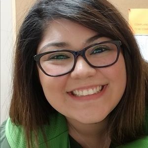 Meet your Posher, Stephanis